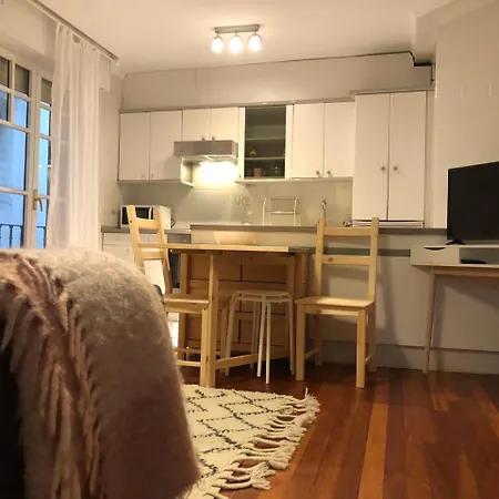 Old Town V By Aston Apartamento